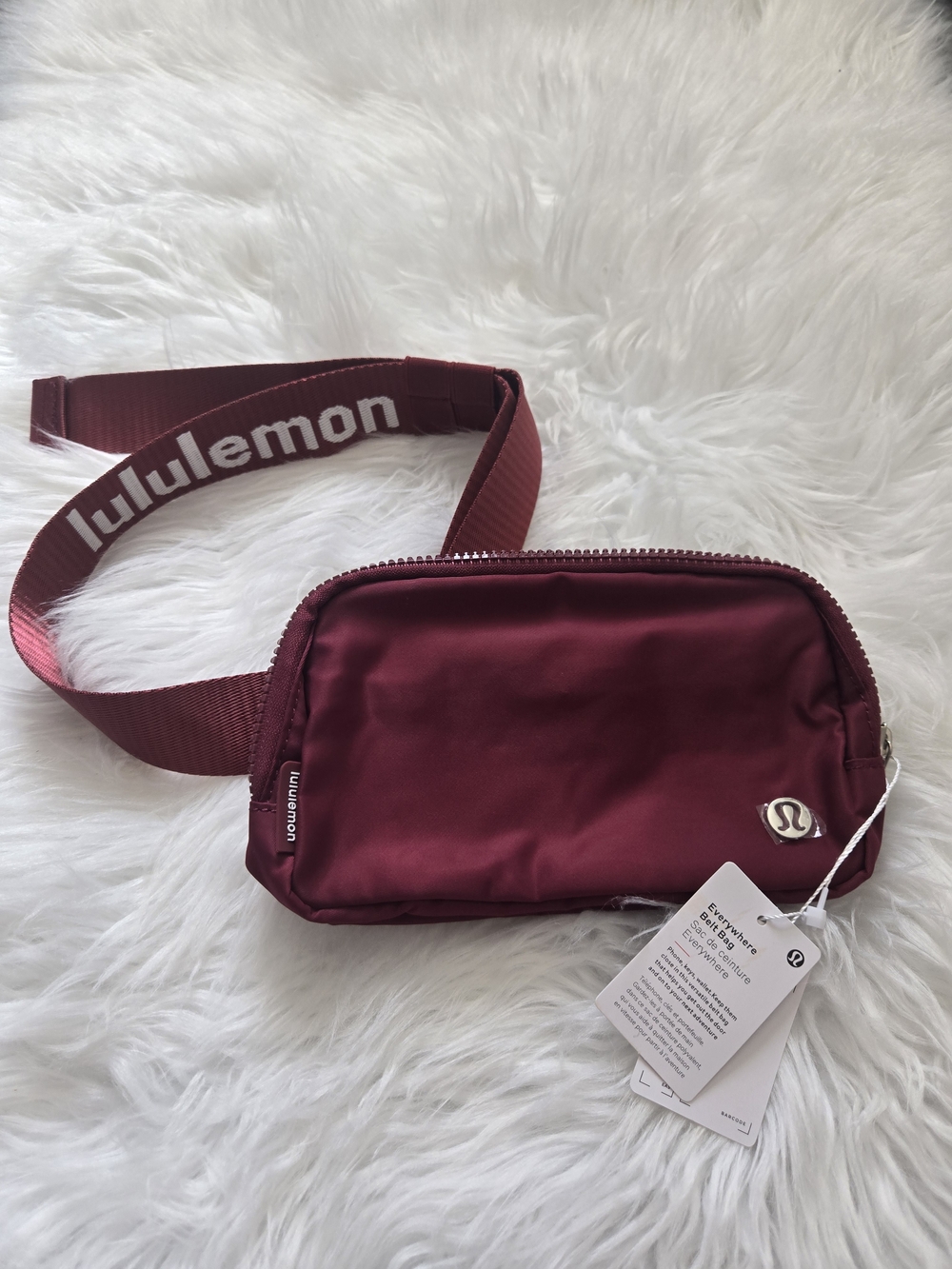 Lululemon Everywhere Belt Bag 1L Burgundy